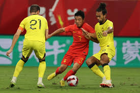 激烈防守