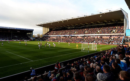 值得称赞 值得称赞